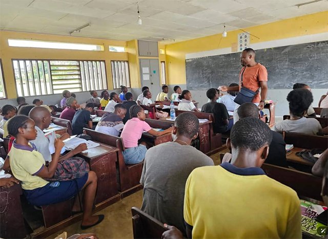 Renforcement-scolaire-gratuit-lAJB-etend-son-action-solidaire-aux-eleves-du-Grand-Libreville